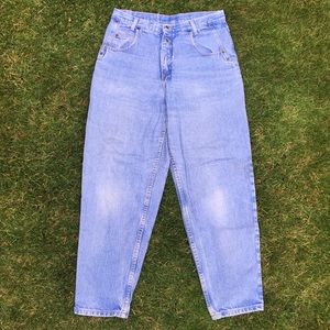 Vintage Zena Ultra High Waist Mom Jean Levi’s 501
